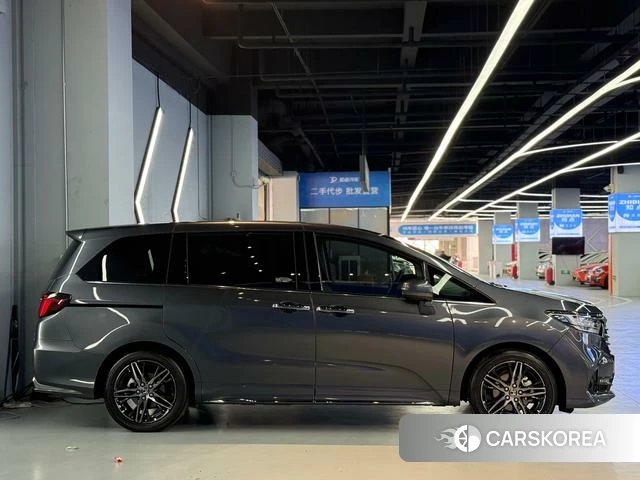 Honda Odyssey 2023 Темно-серый из Китая, фото 4