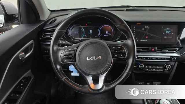 Kia Niro Plus 2022 Серебряный из Кореи, фото 4
