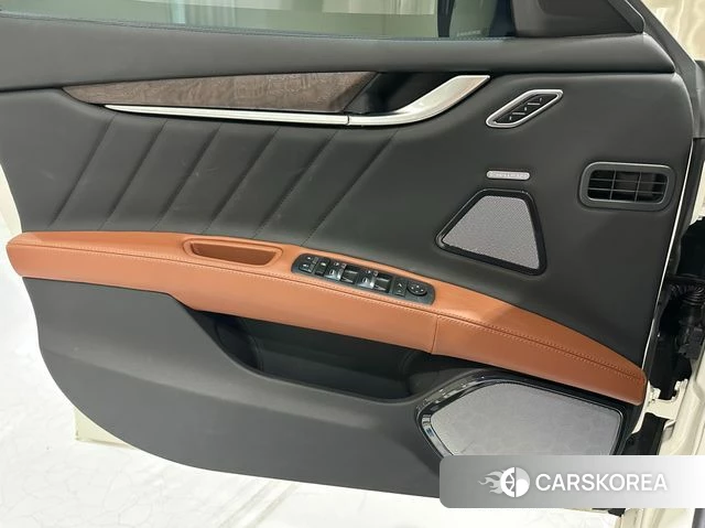 Maserati Ghibli 2023 Белый из Кореи, фото 4
