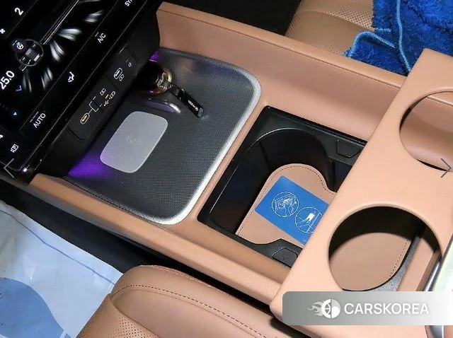 Hyundai Grandeur (GN7) 2023 Серебристо-серый из Кореи, фото 4