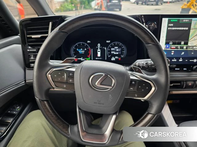 Lexus LM Second Generation 2025 Серебристо-серый из Кореи, фото 4