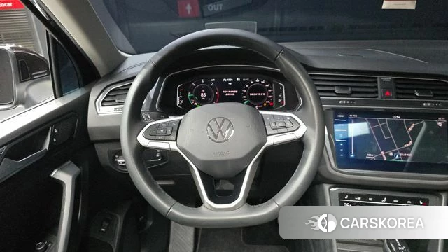 Volkswagen Tiguan second Generation 2022 Черный из Кореи, фото 4