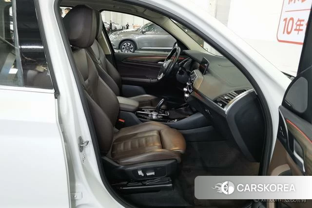 BMW X3 2021 Белый из Китая, фото 4