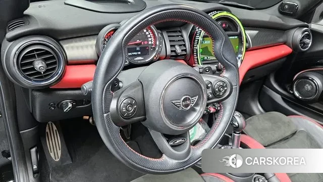 Mini Cooper S Convertible 2019 Черный из Кореи, фото 4