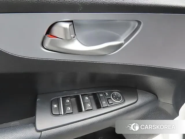 Kia The New K3 2nd generation 2021 Белый из Кореи, фото 4