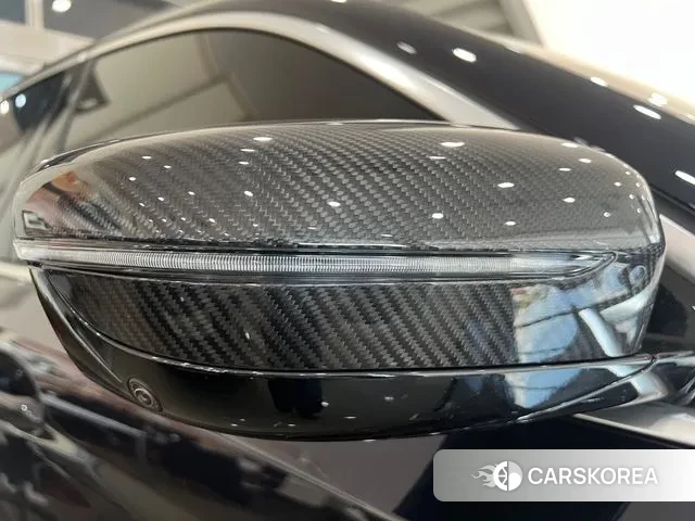 BMW 5 Series (G30) 2023 Черный двухцветный из Кореи, фото 4