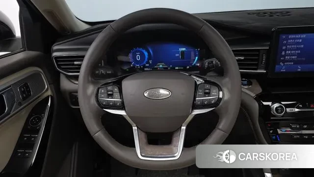 Ford Explorer 6th Generation 2022 Белый из Кореи, фото 4