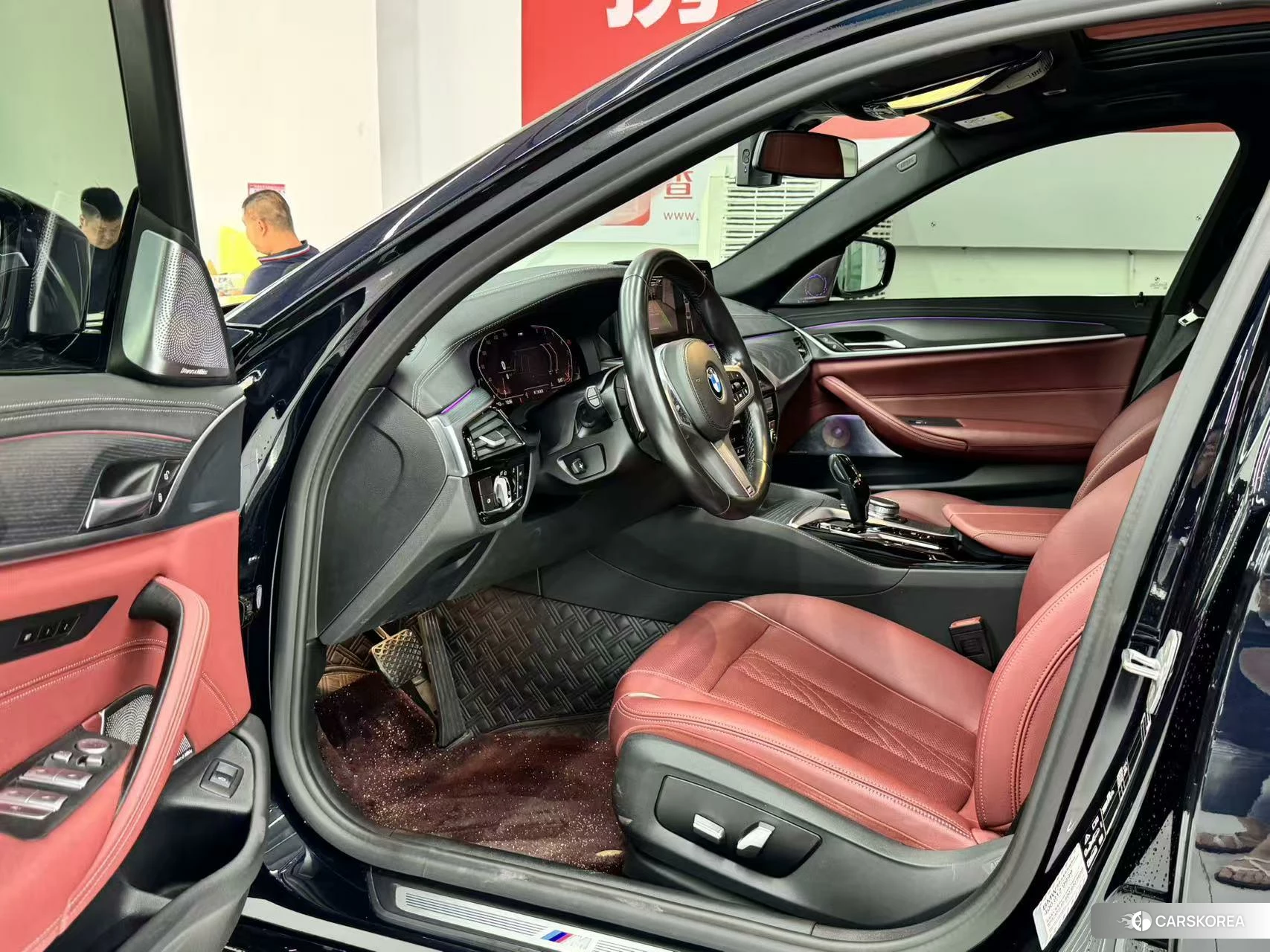 BMW 5 series 2021 Черный из Китая, фото 4