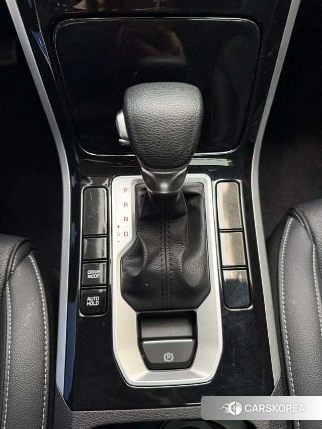 Kia K3 2023 Белый из Китая, фото 4