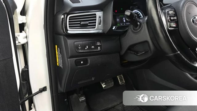 Kia Niro 2018 Белый из Кореи, фото 4