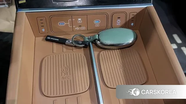 Hyundai Santa Fe (MX5) 2024 Жемчужный цвет из Кореи, фото 4