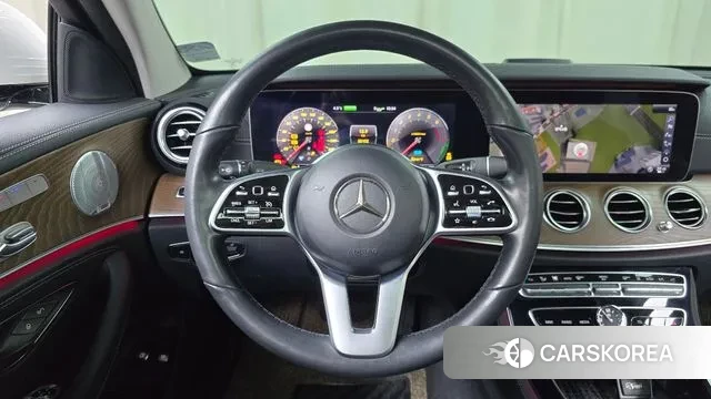 Mercedes-Benz E-Class W213 2019 Белый из Кореи, фото 4
