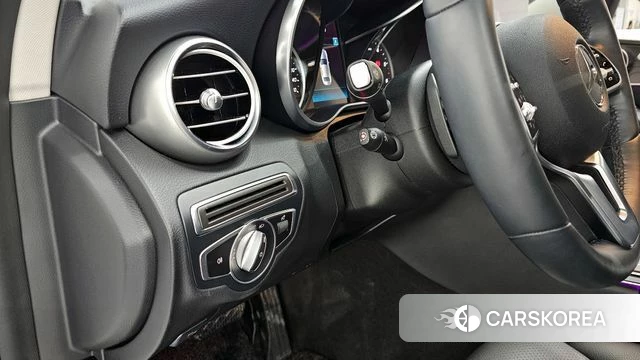 Mercedes-Benz C-Class W205 2019 Белый из Кореи, фото 4