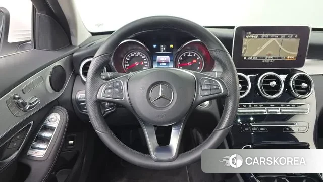 Mercedes-Benz C-Class W205 2018 Белый из Кореи, фото 4