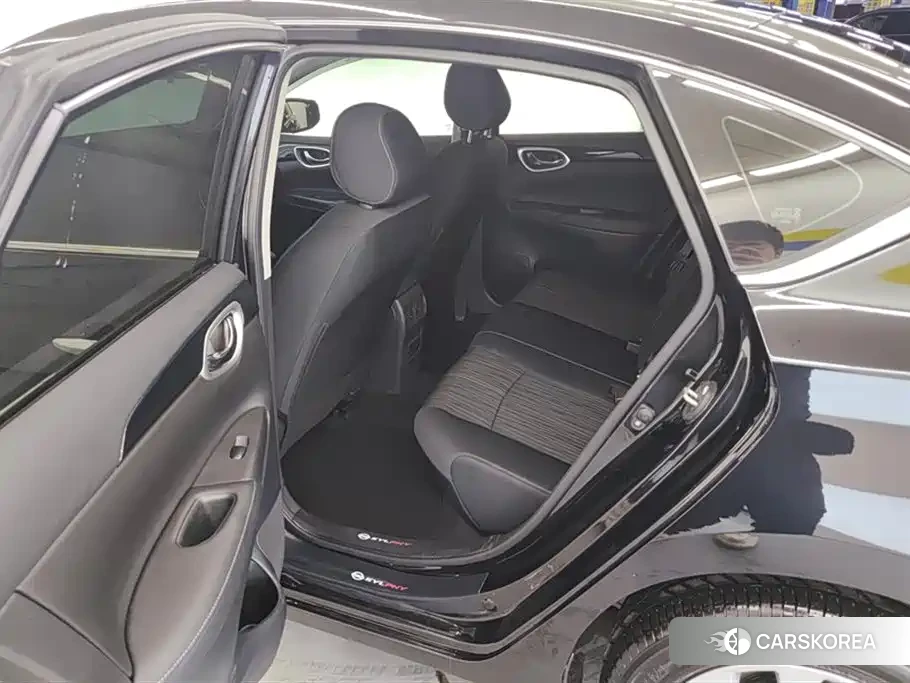 Nissan Xuan Yi 2025 Черный из Китая, фото 4