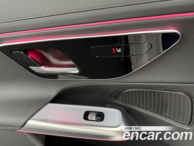 Mercedes-Benz E-Class W214 2024 Белый из Кореи, фото 4