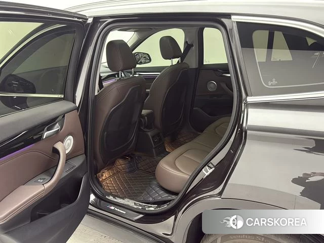BMW X1 2022 Темно-серый из Китая, фото 4