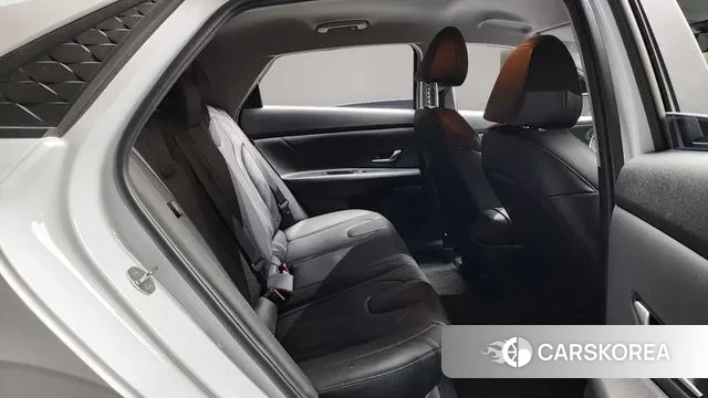 Hyundai The New Avante (CN7) 2024 Белый из Кореи, фото 4