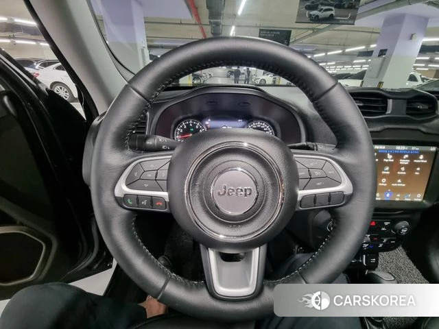 Jeep Renegade 2023 Черный из Кореи, фото 4