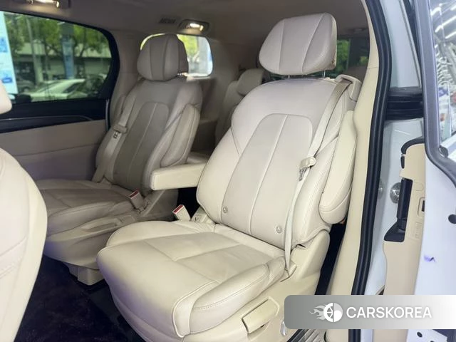 Buick GL8 2024 Белый из Китая, фото 4