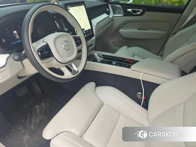 Volvo XC60 second Generation 2026 Белый из Кореи, фото 4