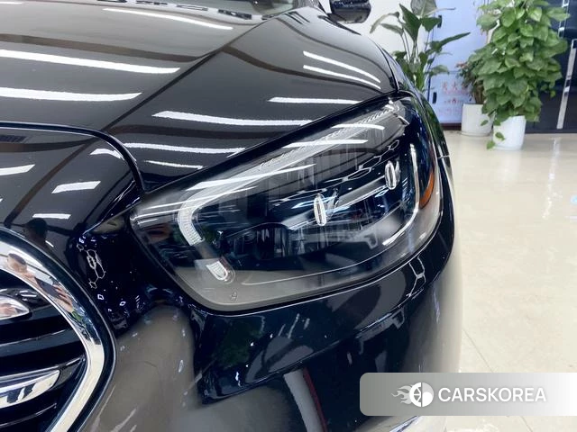 Mercedes-Benz E-class 2023 Черный из Китая, фото 4