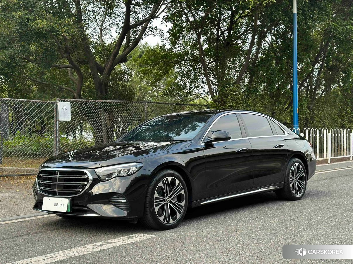 Mercedes-Benz E-class PHEV 2024 Черный из Китая, фото 4