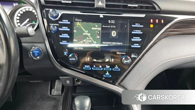 Toyota Camry (XV70) 2018 Серый из Кореи, фото 4