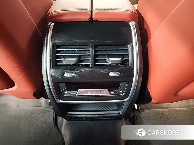 BMW XM (G09) 2023 Черный из Кореи, фото 4
