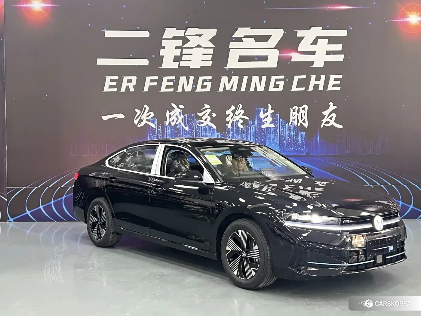 Volkswagen Magotan 2026 Черный из Китая, фото 4