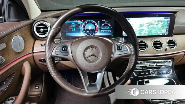 Mercedes-Benz E-Class W213 2018 Черный из Кореи, фото 4