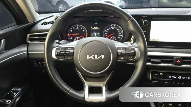 Kia K5 3rd generation 2023 Черный из Кореи, фото 4