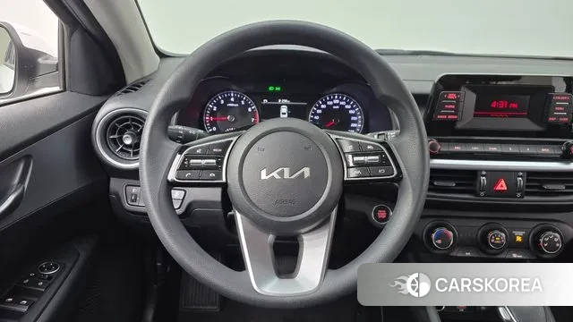 Kia The New K3 2nd generation 2021 Белый из Кореи, фото 4