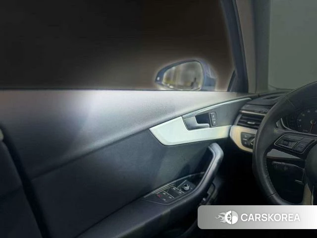 Audi A4L 2019 Синий из Китая, фото 4