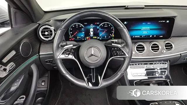 Mercedes-Benz E-Class W213 2022 Серебряный из Кореи, фото 4