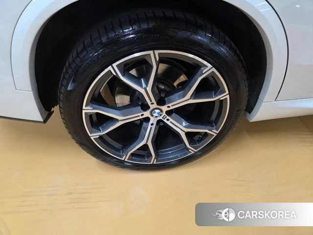 BMW X5 (G05) 2023 Белый из Кореи, фото 4