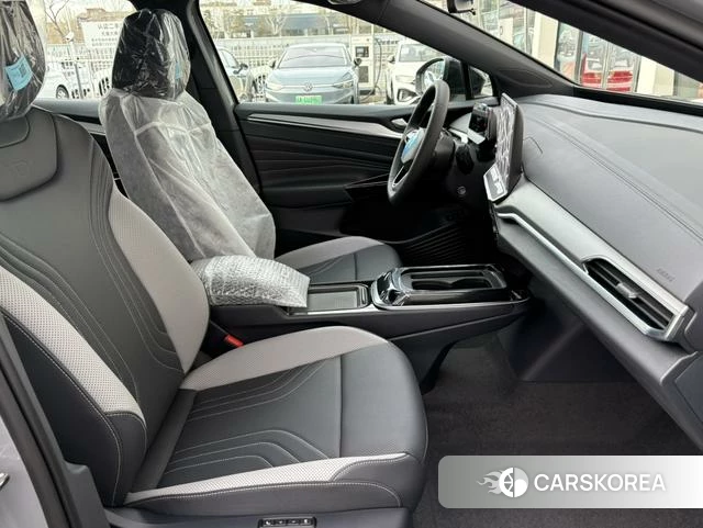 Volkswagen ID.4 CROZZ 2026 Серебристо-серый из Китая, фото 4