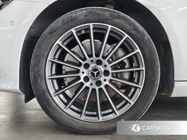 Mercedes-Benz E-class 2021 Белый из Китая, фото 4