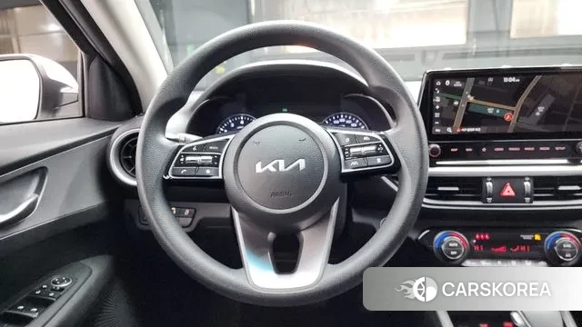 Kia The New K3 2nd generation 2021 Белый из Кореи, фото 4