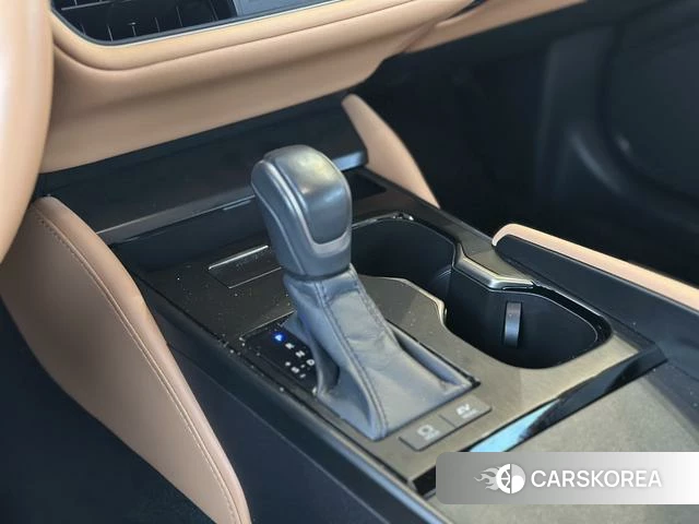 Lexus ES 2025 Белый из Китая, фото 4