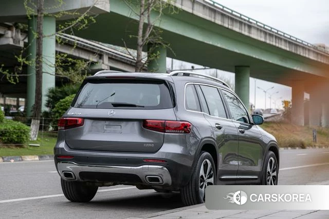 Mercedes-Benz GLB 2023 Серебристо-серый из Китая, фото 4