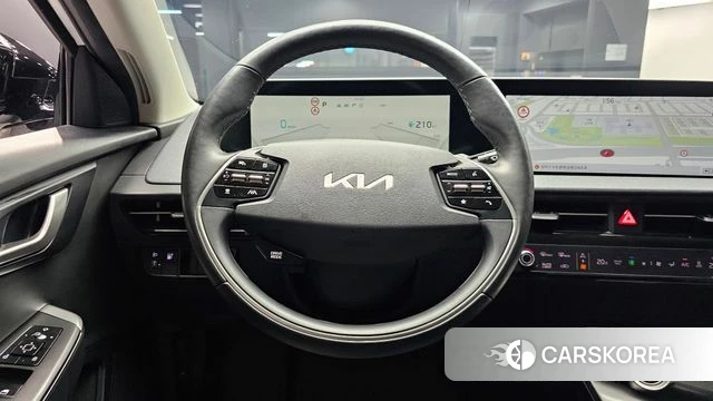 Kia EV6 2023 Белый из Кореи, фото 4