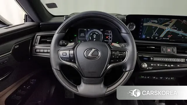 Lexus ES300h 7th generation 2023 Белый из Кореи, фото 4