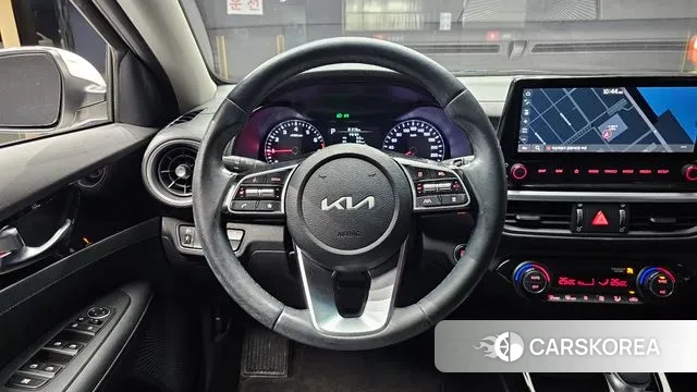 Kia The New K3 2nd generation 2021 Белый из Кореи, фото 4