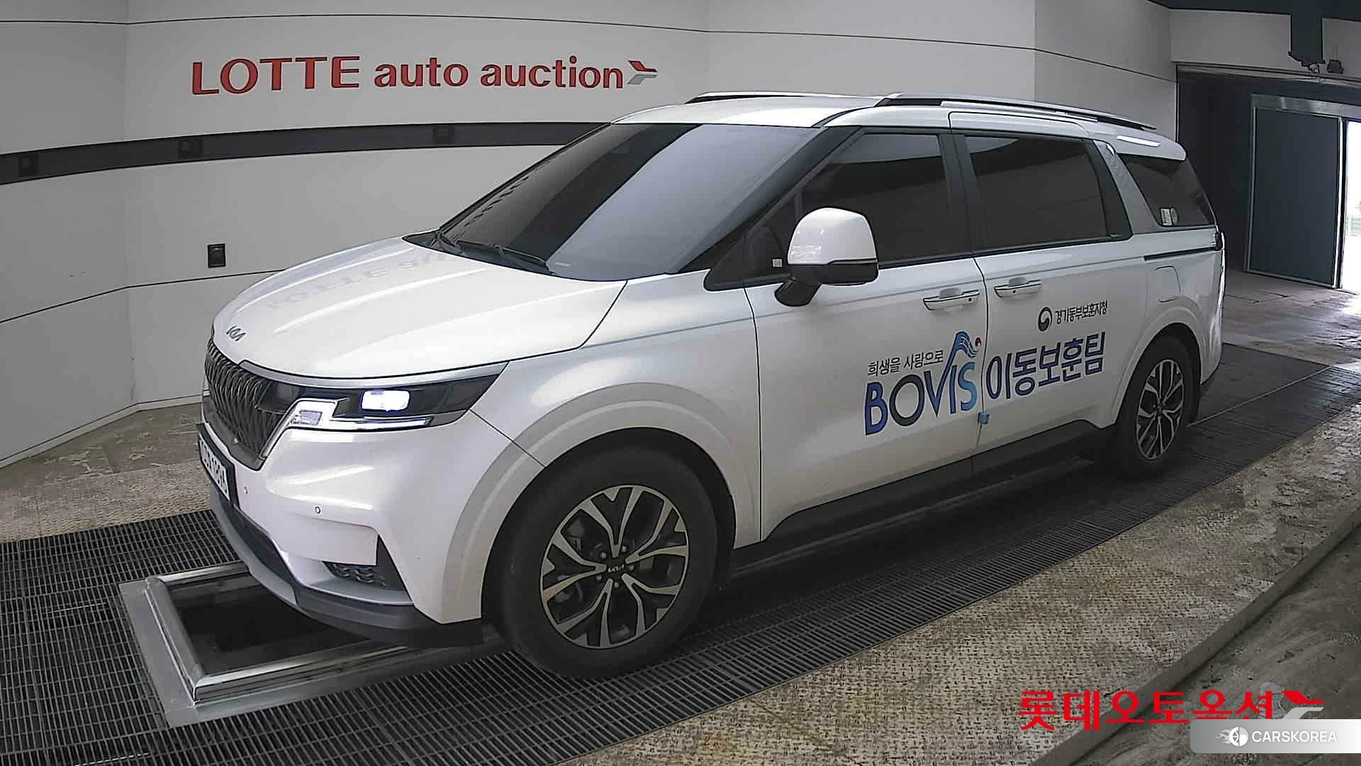 Kia Carnival 2023 Белый из Кореи, фото 4