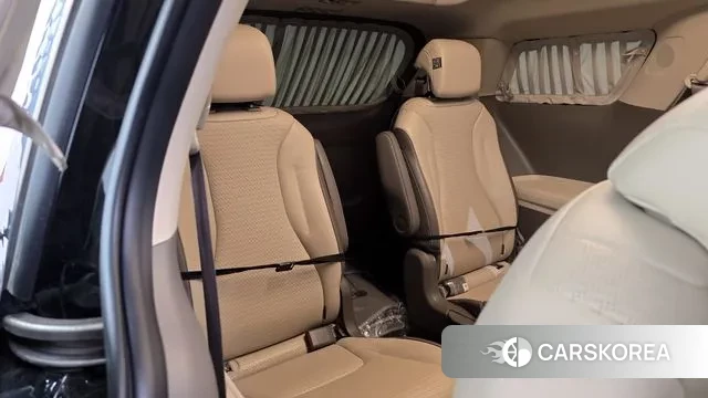 Kia Carnival 4th generation 2023 Черный из Кореи, фото 4