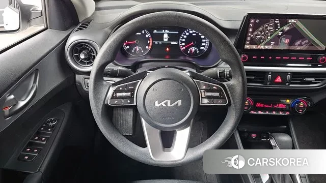 Kia The New K3 2nd generation 2022 Белый из Кореи, фото 4