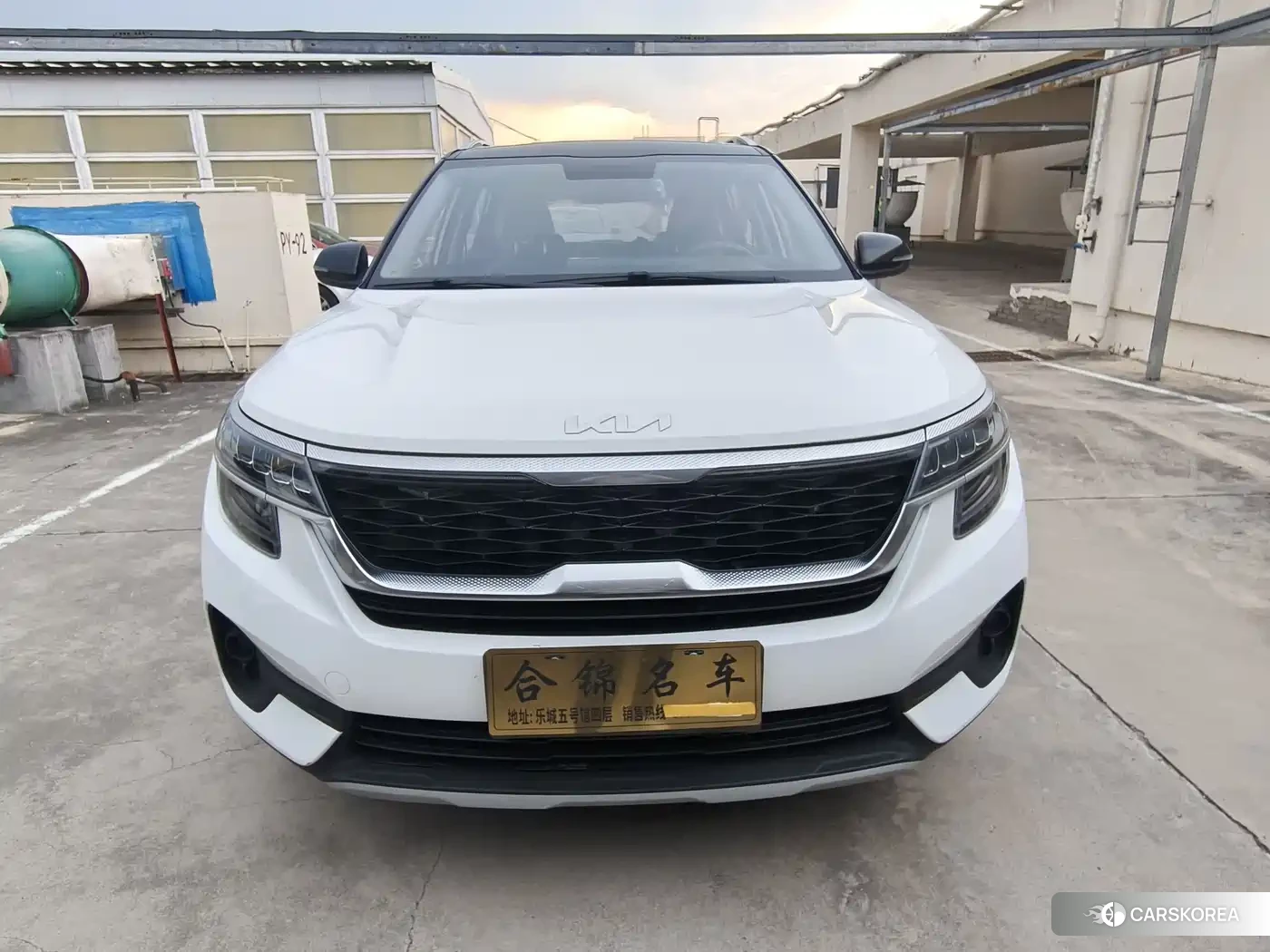 Kia KX3 proud run 2022 Белый из Китая, фото 4