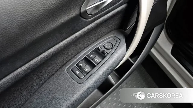 BMW 1 Series (F20) 2018 Белый из Кореи, фото 4