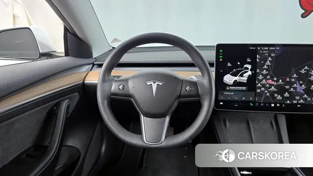 Tesla Model 3 2021 Белый из Кореи, фото 4